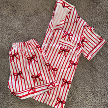 Cargar imagen en el visor de la galería, Red/White Bow Pj’s
